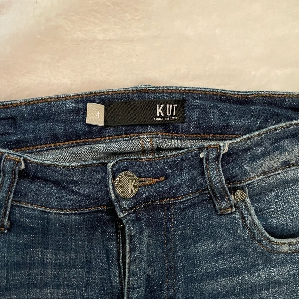 KUT like new condition Lauren crop straight leg color blue - Picture 2 of 3